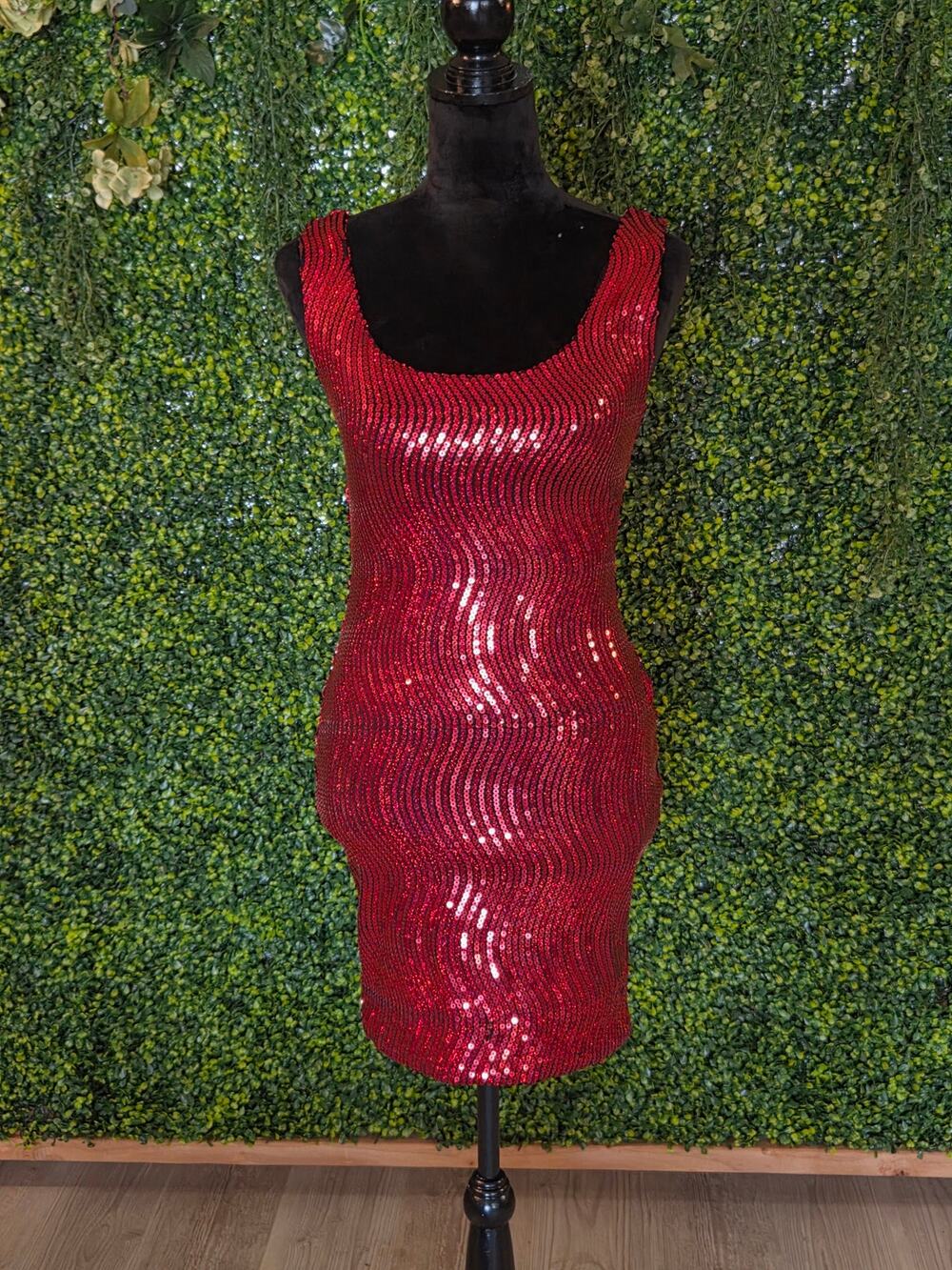 City Triangles Red Sequin Dress, Small
